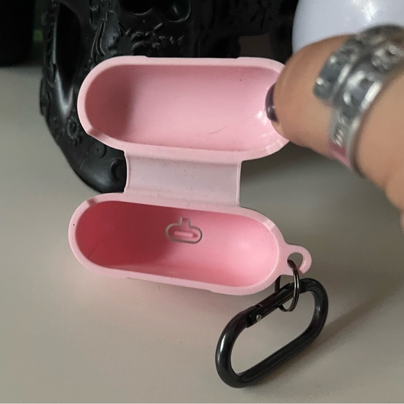 3/$15 AirPods Pro Case Soft Silicone Skin Cover Shock Absorbing with Keychain - Picture 5 of 6